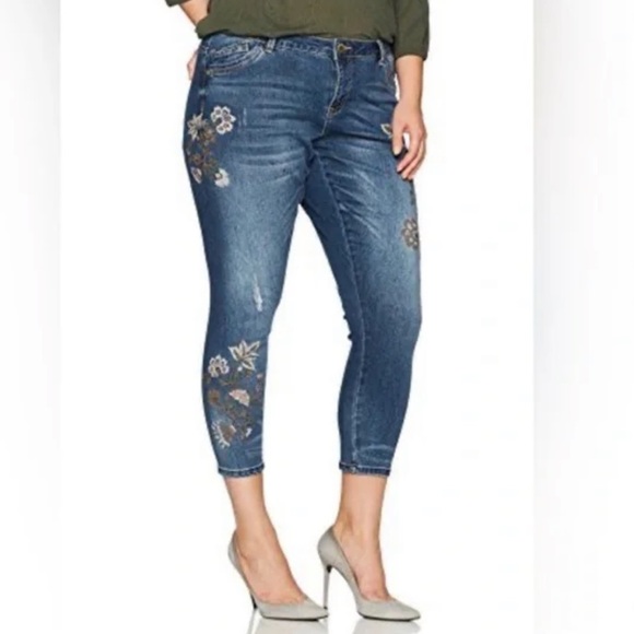 Democracy Denim - Democracy Women's Seamless Ankle Skimmer with embroidery Size 12
